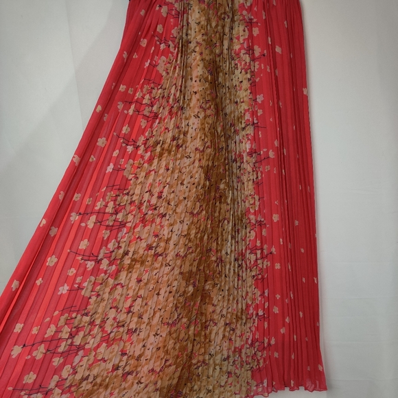 Magic Dresses & Skirts - Magic maxi skirt pleated orange floral